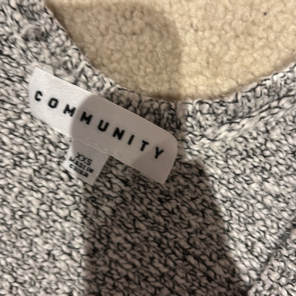 Community Aritzia Cardigan - Picture 2 of 3